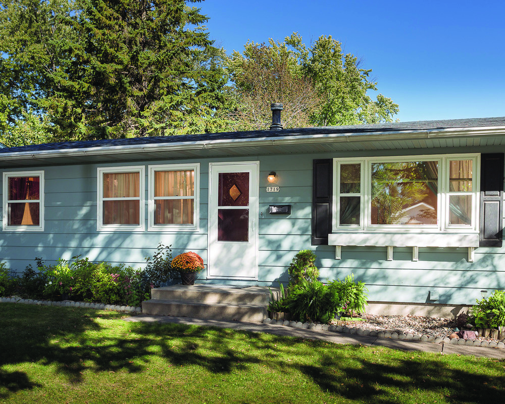 Larson Exterior 15