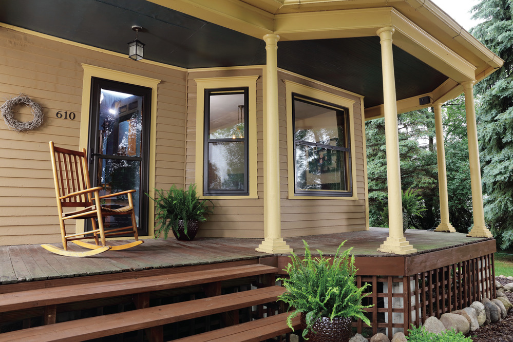 Larson Exterior 7