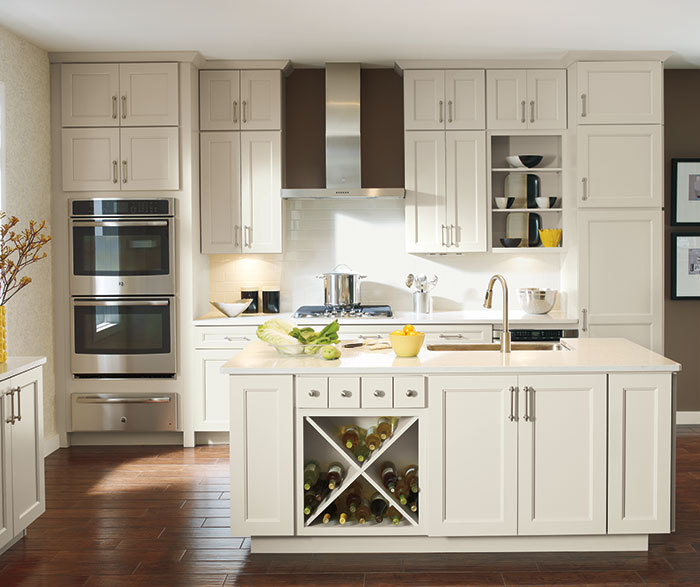 Diamond Distinction And Edge Kitchen Cabinets