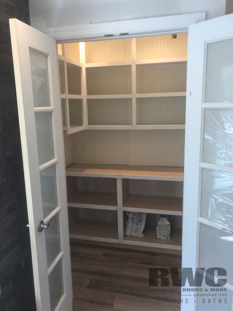 When to start spring cleaning, spring cleaning tips 2020, spring cleaning checklist, how to spring clean your house, spring cleaning hacks
