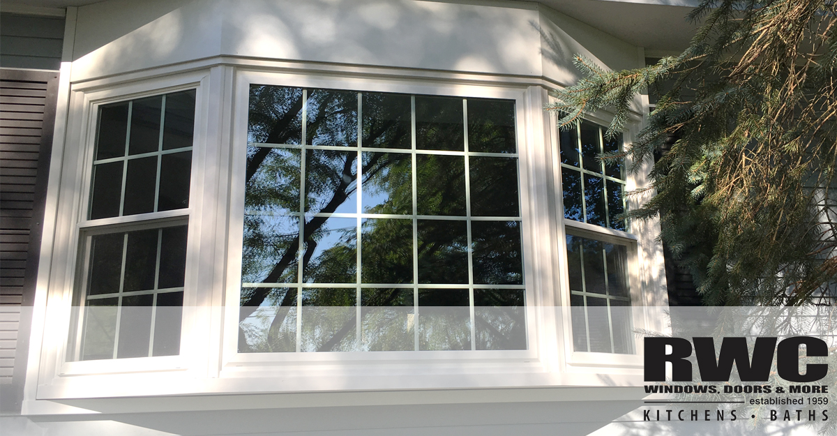 Bay window styles , are bow windows outdated , bow windows vs bay windows , bay window sizes , what is the difference between a bow and a bay window , kitchen , modern