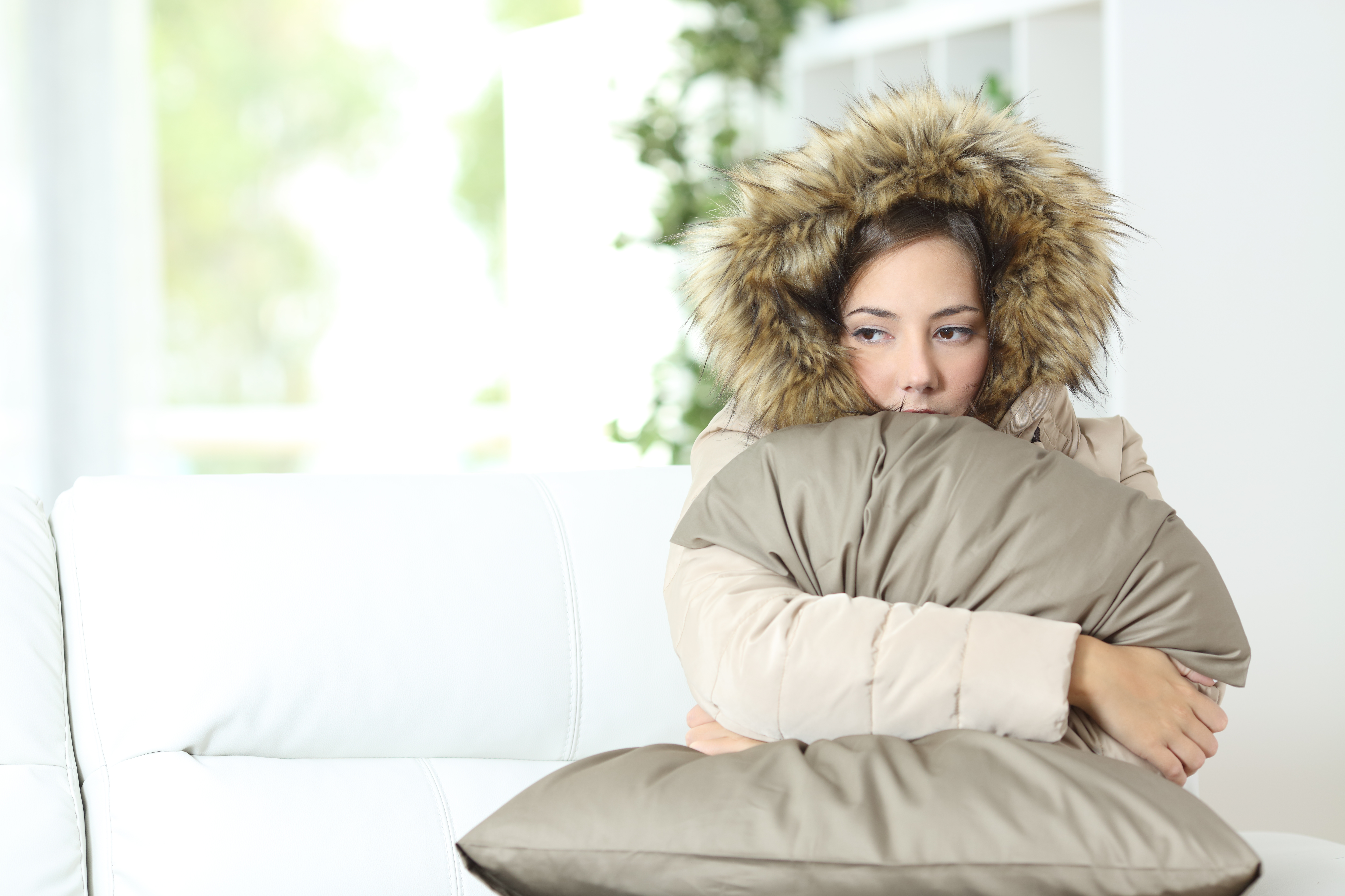 Winter energy saving tips, Best energy saving tips for winter, How to lower electric bill in winter, Ways to reduce heating costs