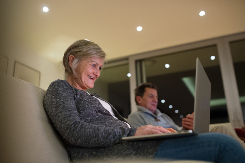 Smart home features, what is a smart home, how to make a smart home with alexa, smart home manager, smart home devices 2020, best smart home device