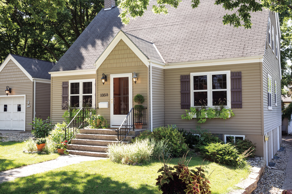 Larson Exterior 9