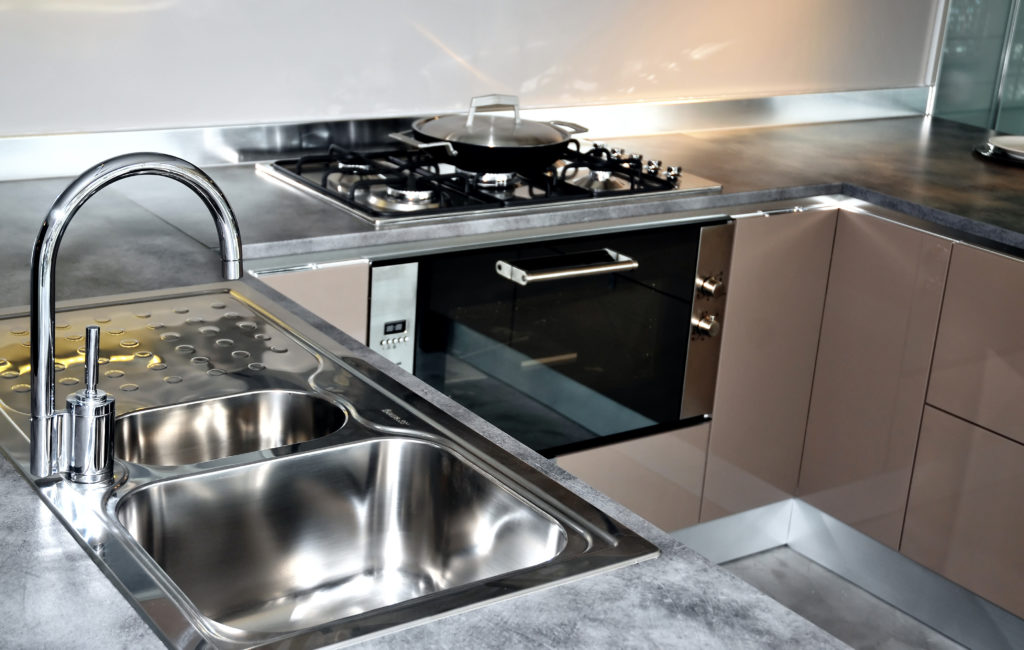 Functional kitchen for holidays, upgrade kitchen for holiday entertaining, kitchen updates on a budget, kitchen update ideas